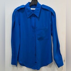 Equipment Femme Silk Single pocket Blue Blouse in XS